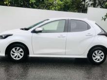 https://riyasewana.com/uploads/toyota-yaris-x-211940366584.jpg