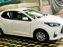 https://riyasewana.com/uploads/toyota-yaris-x-21910044093.jpg