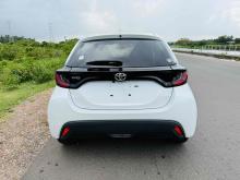 https://riyasewana.com/uploads/toyota-yaris-x-2215375524433.jpg
