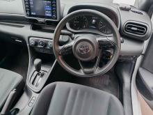 https://riyasewana.com/uploads/toyota-yaris-x-2714153124993.jpg
