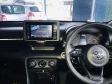 https://riyasewana.com/uploads/toyota-yaris-x-2793639444.jpg