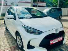 https://riyasewana.com/uploads/toyota-yaris-x-281253004422.jpg