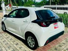 https://riyasewana.com/uploads/toyota-yaris-x-291030016084.jpg