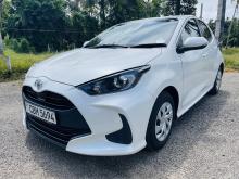 https://riyasewana.com/uploads/toyota-yaris-x-2917201717812.jpg