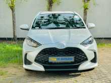 https://riyasewana.com/uploads/toyota-yaris-x-31101753333.jpg