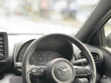 https://riyasewana.com/uploads/toyota-yaris-x-311323724344.jpg