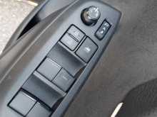 https://riyasewana.com/uploads/toyota-yaris-x-5161035435.jpg