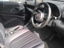 https://riyasewana.com/uploads/toyota-yaris-x-6160949103.jpg