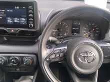 https://riyasewana.com/uploads/toyota-yaris-x-6161226132.jpg