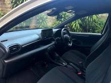 https://riyasewana.com/uploads/toyota-yaris-x-89564817085.jpg