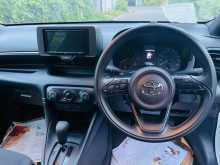 https://riyasewana.com/uploads/toyota-yaris-x-grade-31193638553.jpg