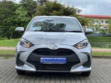 https://riyasewana.com/uploads/toyota-yars-x-17190946462.jpg