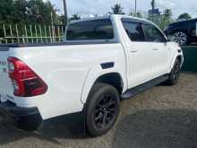 https://riyasewana.com/uploads/toyota-z-gr-251444594623.jpg