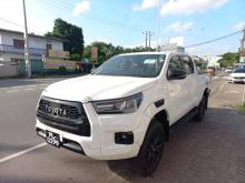 Toyota Hilux 2023 Pickup