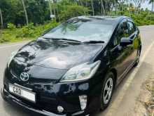 https://riyasewana.com/uploads/toyota-zvw-30-2013-259013812532.jpg