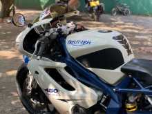 https://riyasewana.com/uploads/triumph-daytona-121136504302.jpg