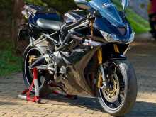 Triumph Daytona 675 2012 Motorbike