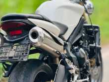 Triumph Street Triple 2007 Motorbike