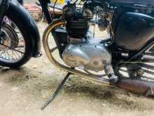 https://riyasewana.com/uploads/triumph-t100-88523713443.jpg