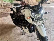 TVS Apache RTR 200 2016 Motorbike