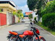 https://riyasewana.com/uploads/tvs-apache-150-131627504862.jpg