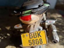 https://riyasewana.com/uploads/tvs-apache-150-191613434133109639.jpg