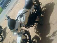 https://riyasewana.com/uploads/tvs-apache-150-31502344663.jpg