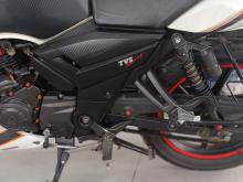 https://riyasewana.com/uploads/tvs-apache-160-120340519755.jpg