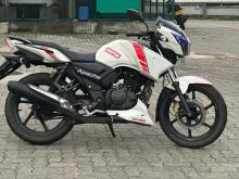 https://riyasewana.com/uploads/tvs-apache-160-51343216583.jpg