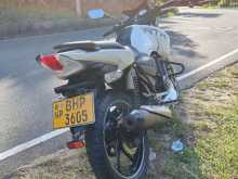 https://riyasewana.com/uploads/tvs-apache-180-12307014343.jpg