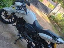 https://riyasewana.com/uploads/tvs-apache-180-19203326196.jpg