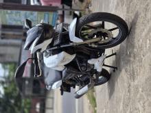 https://riyasewana.com/uploads/tvs-apache-180-231416176205.jpg