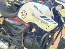 https://riyasewana.com/uploads/tvs-apache-180-512005413492.jpg