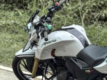 https://riyasewana.com/uploads/tvs-apache-200-1013582424242.jpg