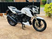 TVS Apache 200 2017 Motorbike