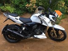 TVS Apache 200 2017 Motorbike