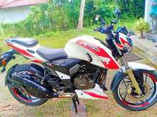 TVS Apache 200 4V 2017 Motorbike