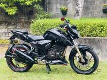 TVS Apache RTR 200 2017 Motorbike