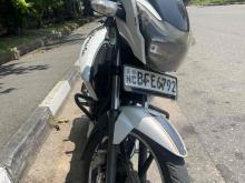 https://riyasewana.com/uploads/tvs-apache-rtr-237555324353.jpg