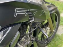 https://riyasewana.com/uploads/tvs-apache-rtr200-1811160024882.jpg