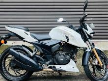 https://riyasewana.com/uploads/tvs-apache-rtr200-217190324752.jpg