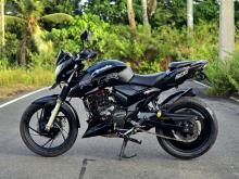 https://riyasewana.com/uploads/tvs-apache-rtr200-23938496974.jpg