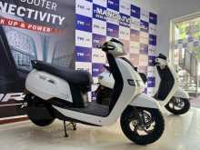 https://riyasewana.com/uploads/tvs-i-qube-252012422932.jpg