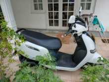 https://riyasewana.com/uploads/tvs-iqube-electric-1011155513521.jpg