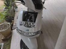https://riyasewana.com/uploads/tvs-iqube-electric-22120557681298.jpg