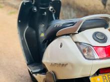 https://riyasewana.com/uploads/tvs-jupiter-27731596835.jpg
