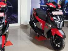 https://riyasewana.com/uploads/tvs-ntorq-125-27930324162.jpg