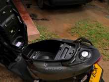 https://riyasewana.com/uploads/tvs-ntorq-125-2813081713044.jpg
