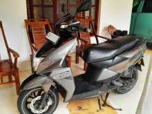 https://riyasewana.com/uploads/tvs-ntorq-125-312037141493.jpg