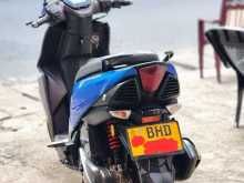https://riyasewana.com/uploads/tvs-ntorq-125cc-41659354383.jpg